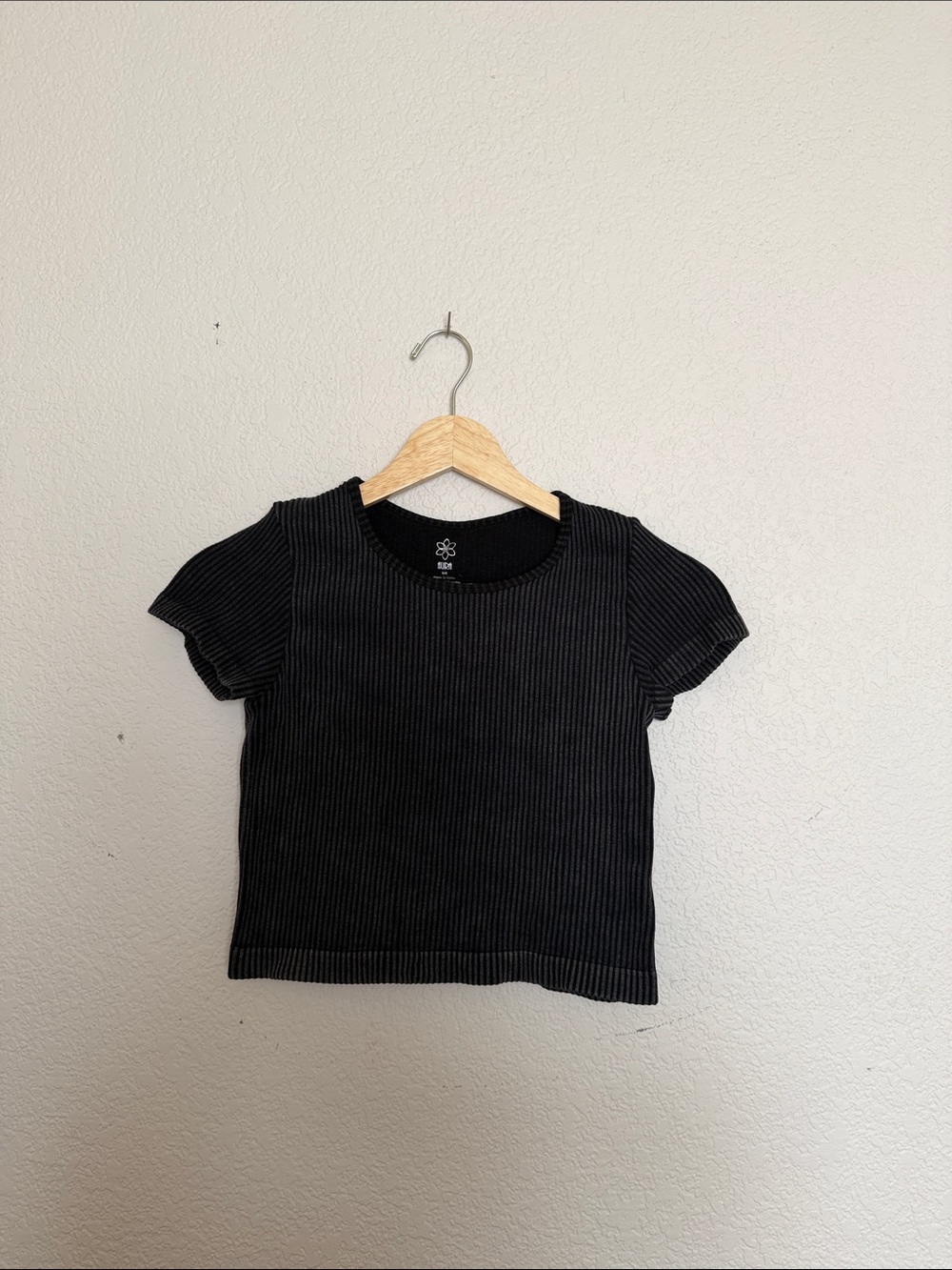 Aura Black Ribbed Short Sleeve Tee